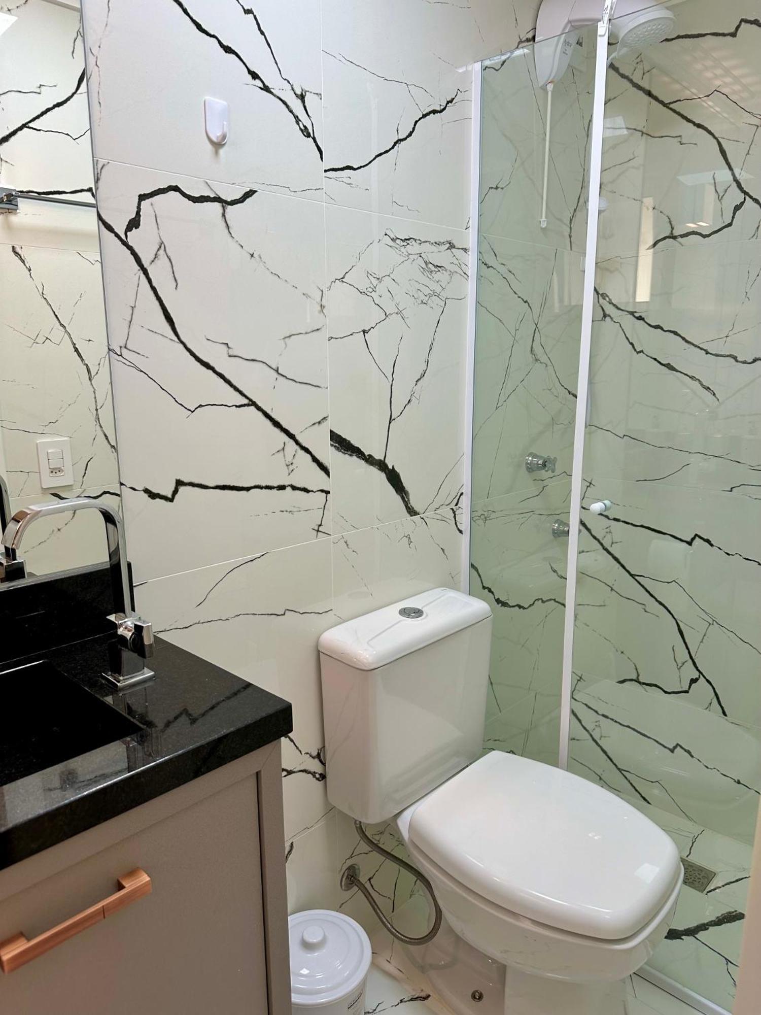 Apartamento De Frente Pro Mar Em Balneário Camboriú