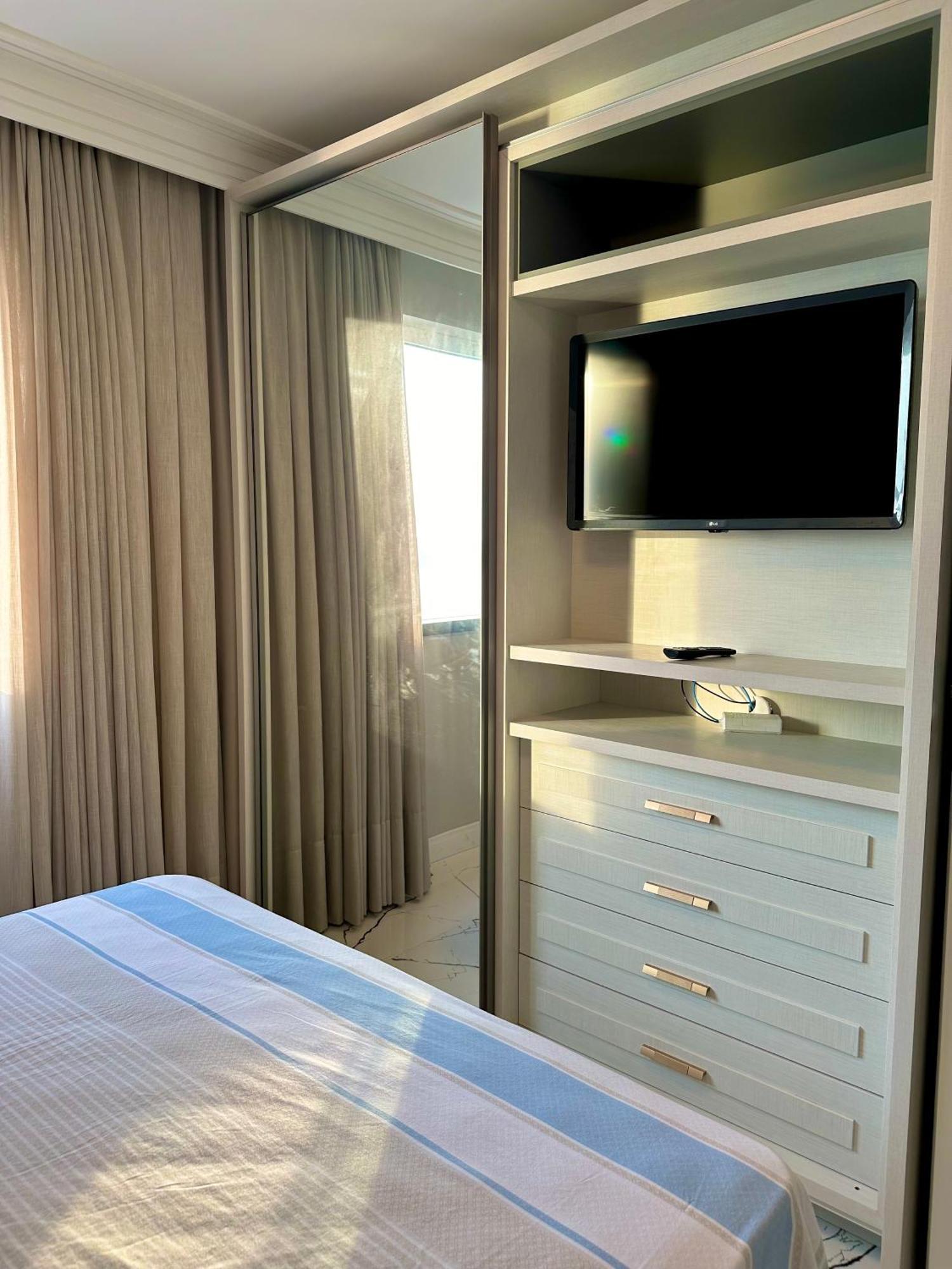 De Frente Pro Mar Em Apartamento Balneário Camboriú